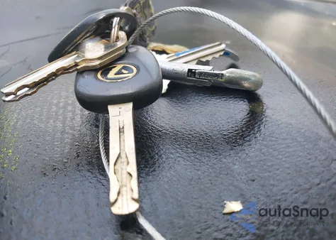 2005 Lexus Rx 330 from USA, damaged, VIN 2T2GA31U85C028703